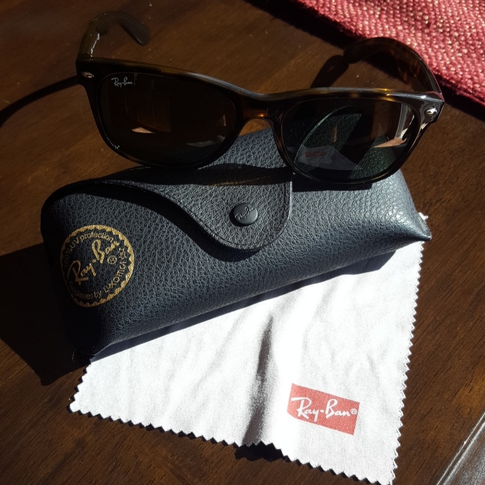 Ray-Ban New Wayfarer Style RB2132